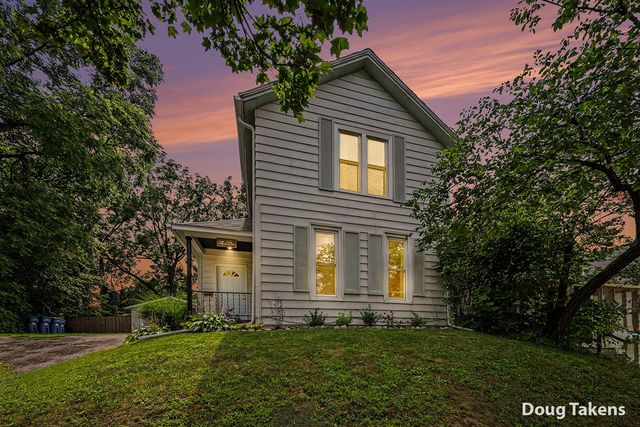 12 Travis Street, Grand Rapids, MI 49505