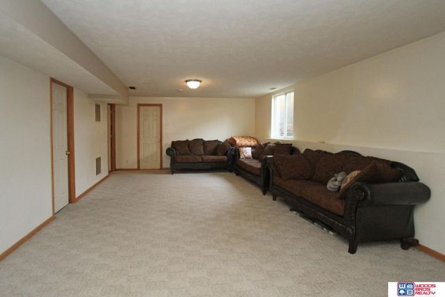 1840 Chloe Lane, Lincoln, NE 68512