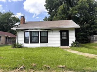 414 W 4th St., Mt Pleasant, TX 75455