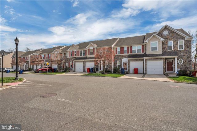 7 FRANKLIN CIR, Somerdale, NJ 08083