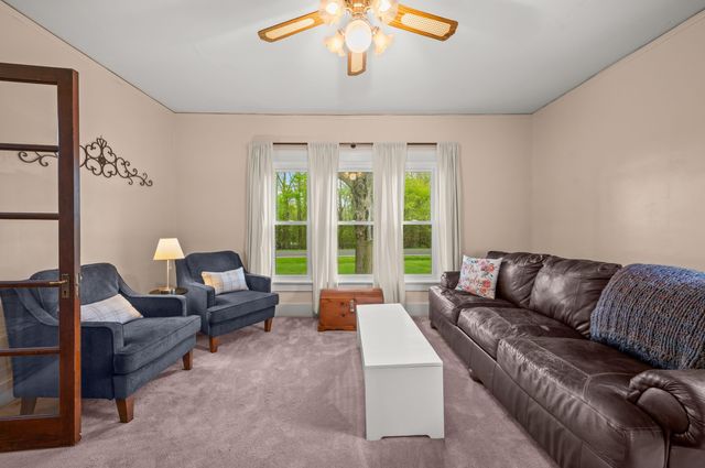 16686 Cleveland Avenue, Weesaw Twp, MI 49113