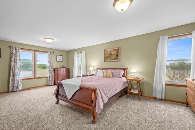16686 Cleveland Avenue, Weesaw Twp, MI 49113