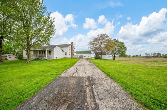 16686 Cleveland Avenue, Weesaw Twp, MI 49113
