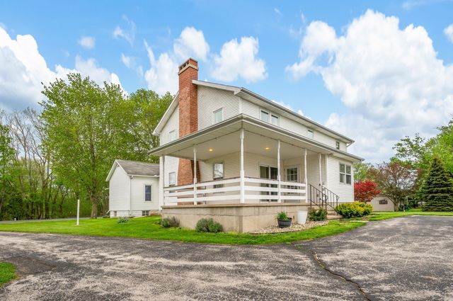 16686 Cleveland Avenue, Weesaw Twp, MI 49113