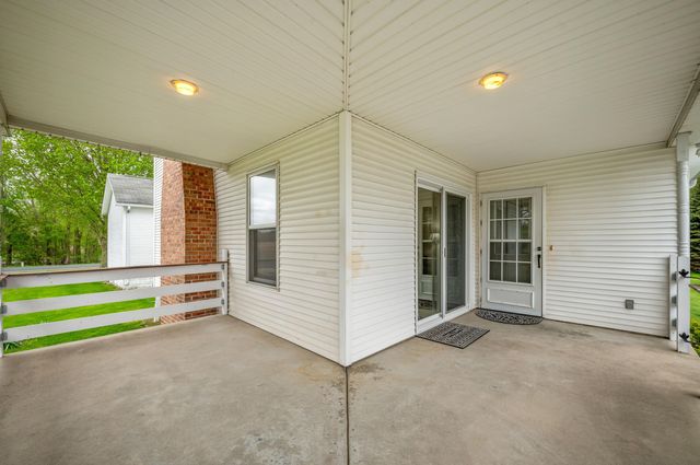 16686 Cleveland Avenue, Weesaw Twp, MI 49113