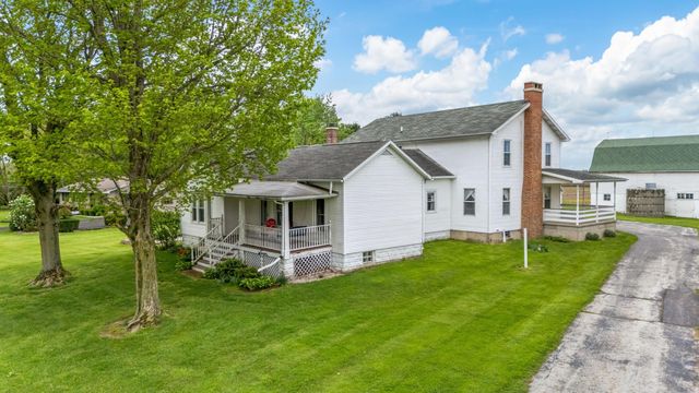 16686 Cleveland Avenue, Weesaw Twp, MI 49113