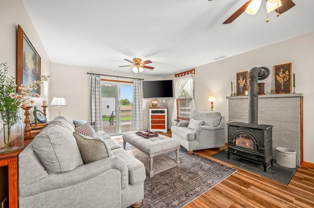 16686 Cleveland Avenue, Weesaw Twp, MI 49113