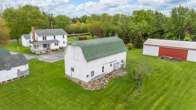 16686 Cleveland Avenue, Weesaw Twp, MI 49113