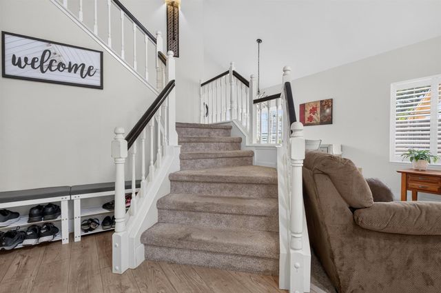 9218 Bromfield Ct, Elk Grove, CA 95624