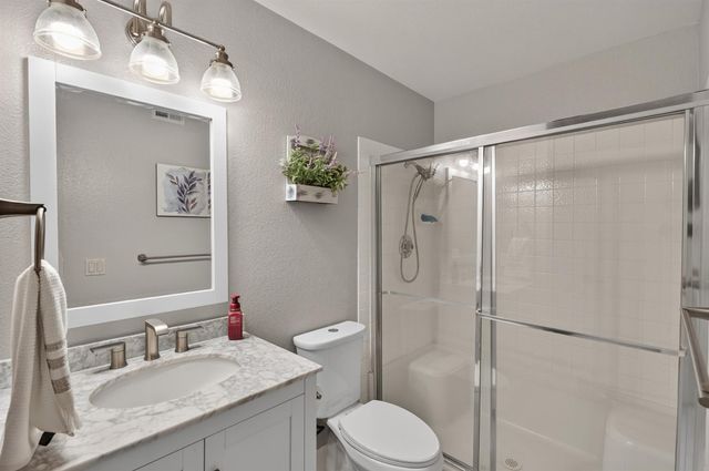 9218 Bromfield Ct, Elk Grove, CA 95624