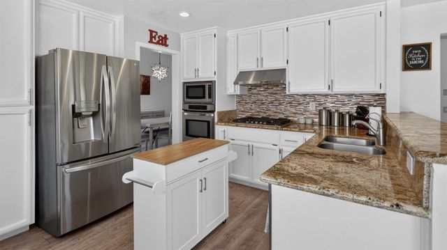 9218 Bromfield Ct, Elk Grove, CA 95624