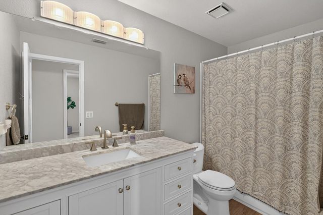 9218 Bromfield Ct, Elk Grove, CA 95624