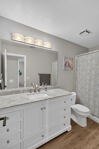 9218 Bromfield Ct, Elk Grove, CA 95624