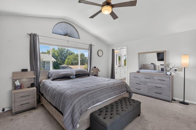 9218 Bromfield Ct, Elk Grove, CA 95624