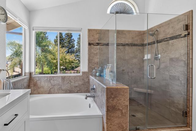 9218 Bromfield Ct, Elk Grove, CA 95624