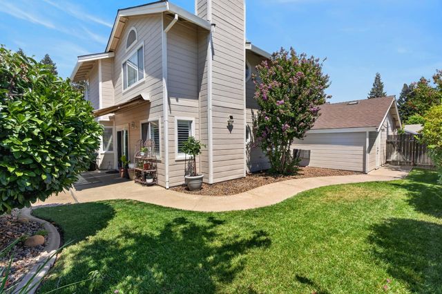 9218 Bromfield Ct, Elk Grove, CA 95624