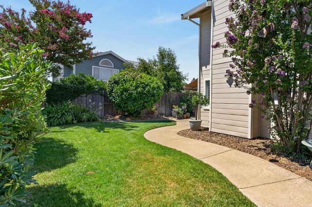 9218 Bromfield Ct, Elk Grove, CA 95624