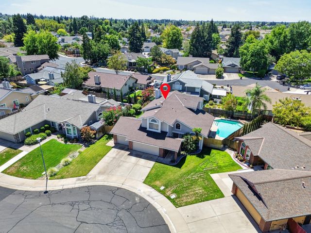 9218 Bromfield Ct, Elk Grove, CA 95624