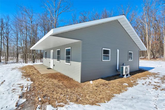 1520 Woodland Street, Spooner, WI 54801