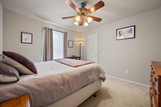 909 Mesquite Drive, Burleson, TX 76028