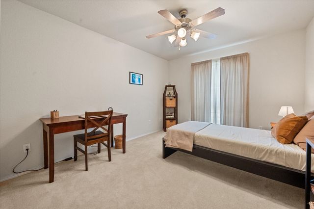 909 Mesquite Drive, Burleson, TX 76028