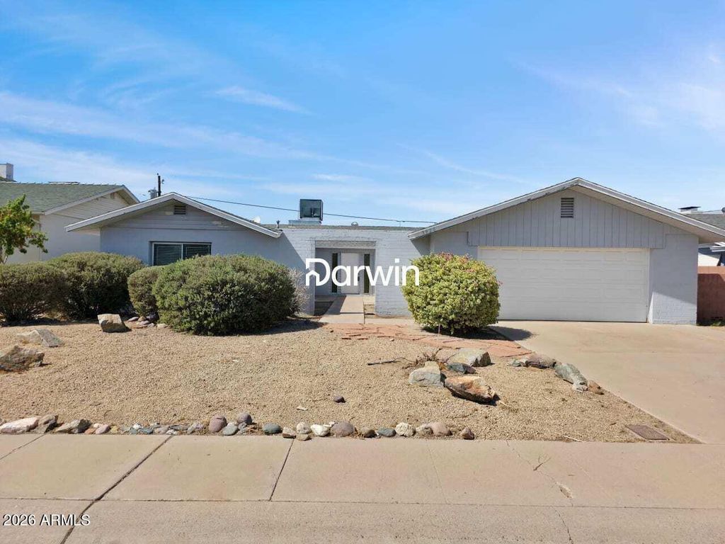 3920 W SOLANO Drive N, Phoenix, AZ 85019