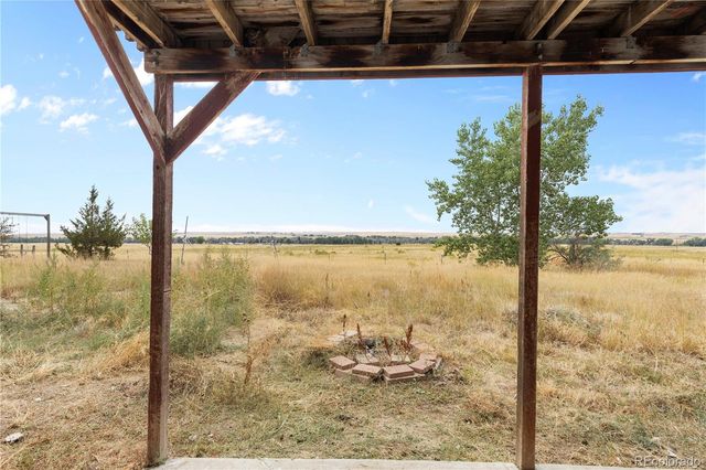 47904 Dartmouth Avenue, Bennett, CO 80102