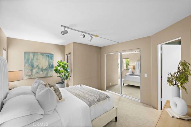 923 Balboa Avenue, Laguna Beach, CA 92651