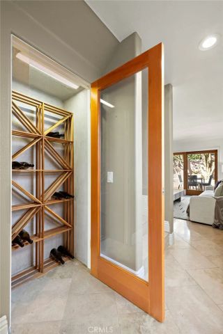 923 Balboa Avenue, Laguna Beach, CA 92651