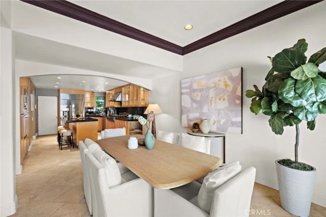 923 Balboa Avenue, Laguna Beach, CA 92651