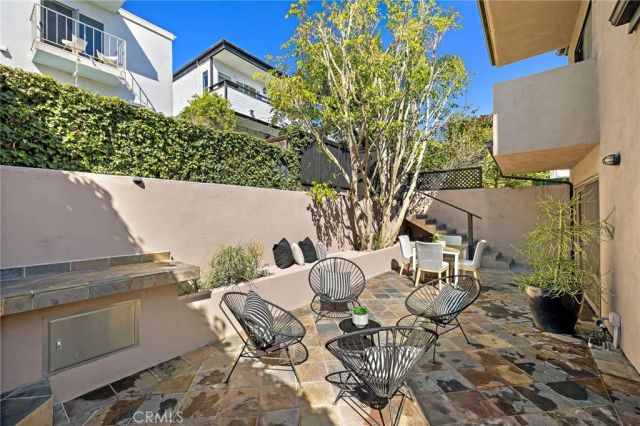 923 Balboa Avenue, Laguna Beach, CA 92651