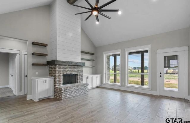 12316 Maplewood Dr, Lindale, TX 75771