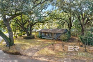 907 Dauphine Circle, Daphne, AL 36526