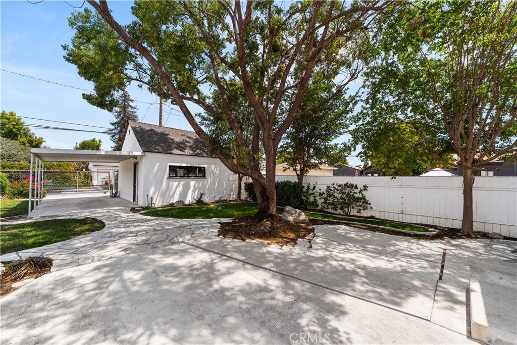 Image 26 of property listing at 1919 Bonita Avenue, La Verne, CA 91750