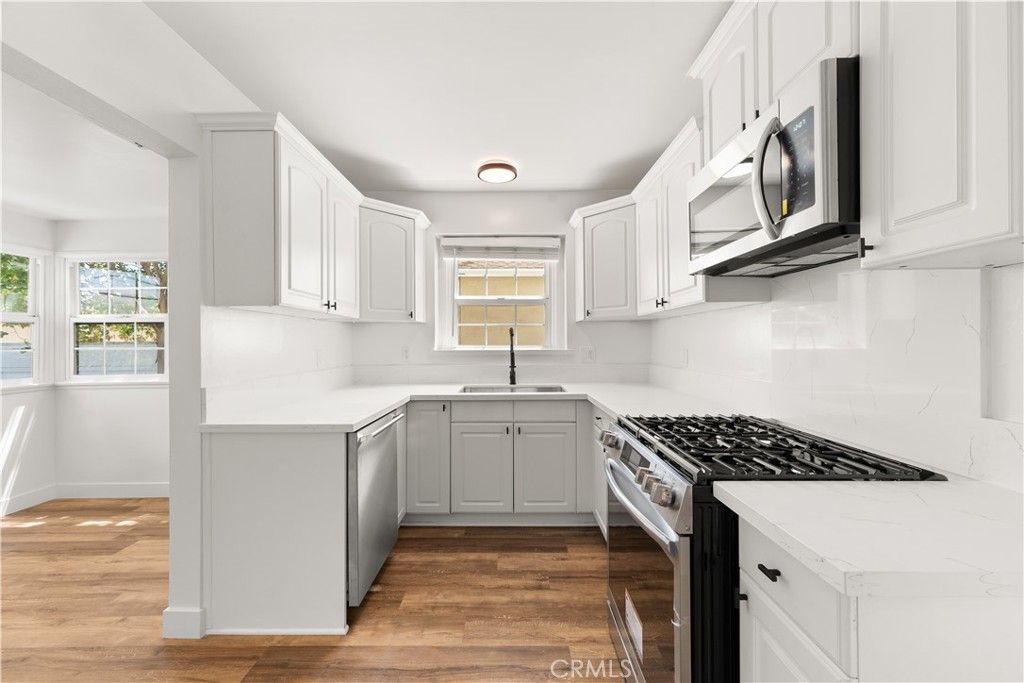 Image 8 of property listing at 1919 Bonita Avenue, La Verne, CA 91750