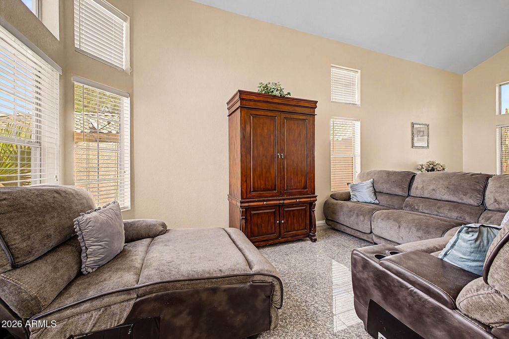 881 E GARY Drive, Chandler, AZ 85225 — photo 4