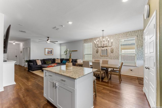 11910 Biznaga, San Antonio, TX 78254