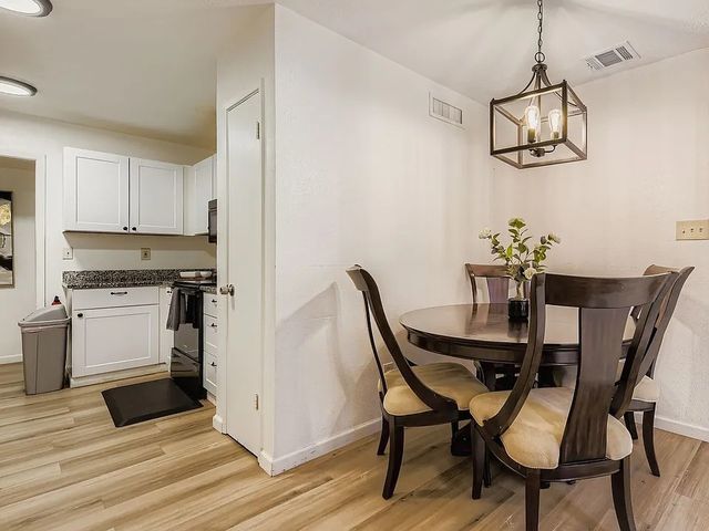 2001 Newbury Drive, Arlington, TX 76014