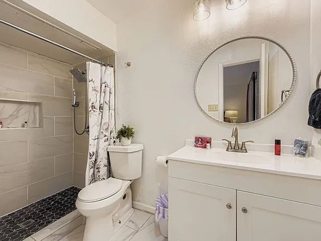 2001 Newbury Drive, Arlington, TX 76014