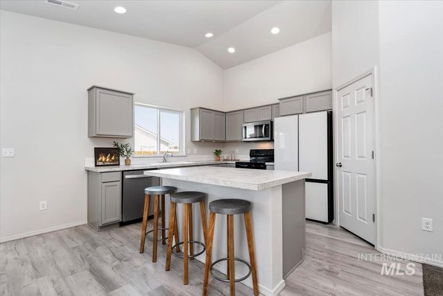 19585 Maywood Avenue, Caldwell, ID 83605