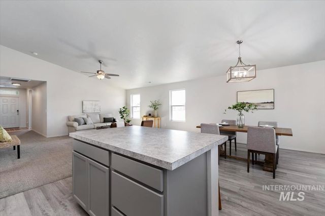 19585 Maywood Avenue, Caldwell, ID 83605