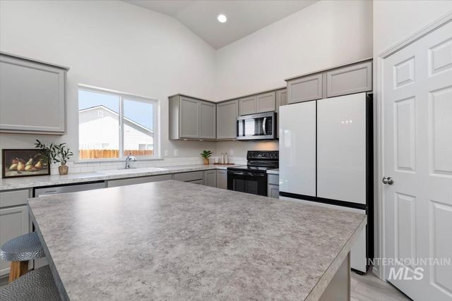 19585 Maywood Avenue, Caldwell, ID 83605