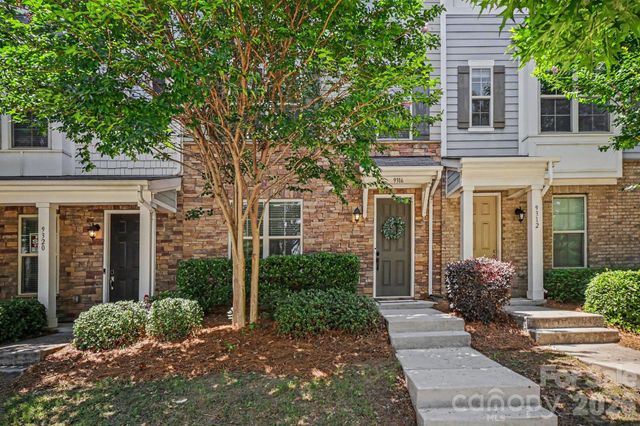 9316 Ainslie Downs Street, Charlotte, NC 28273