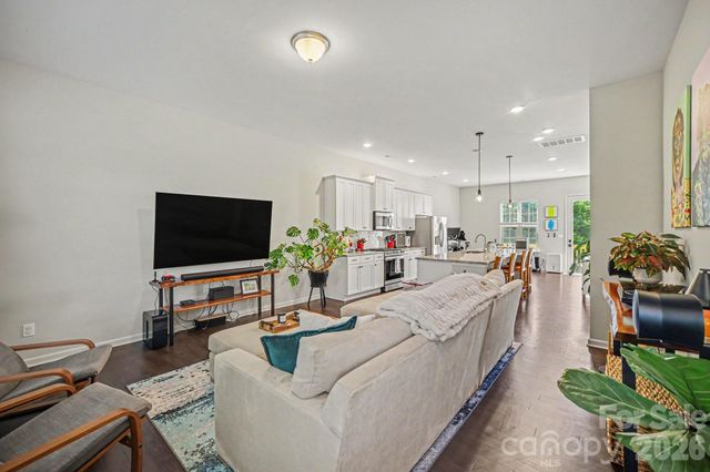 9316 Ainslie Downs Street, Charlotte, NC 28273
