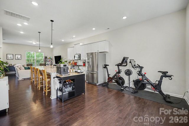 9316 Ainslie Downs Street, Charlotte, NC 28273