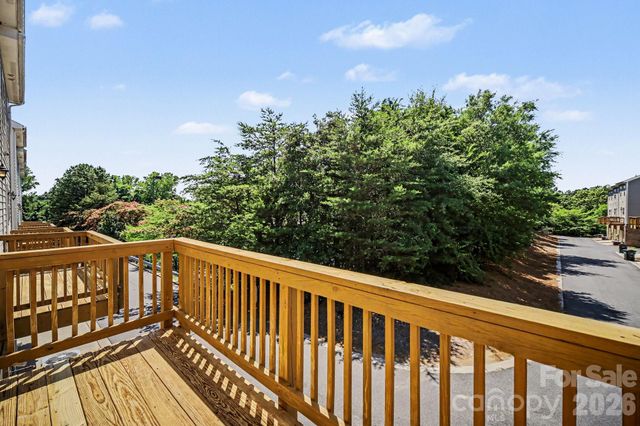 9316 Ainslie Downs Street, Charlotte, NC 28273