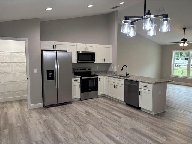 2169 W RUTLAND DRIVE, Dunnellon, FL 34434