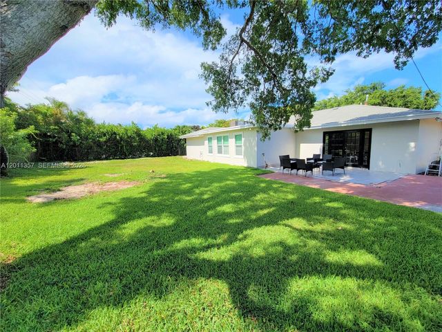 735 Tradewind Drive, North Palm Beach, FL 33408