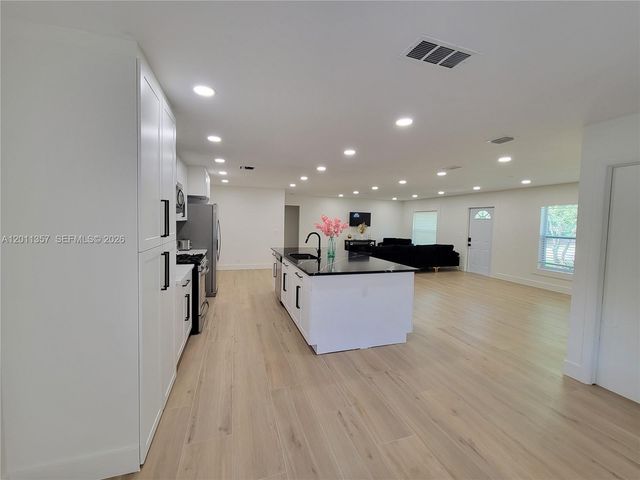 735 Tradewind Drive, North Palm Beach, FL 33408
