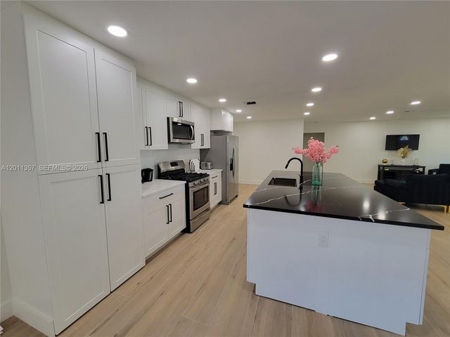 735 Tradewind Drive, North Palm Beach, FL 33408